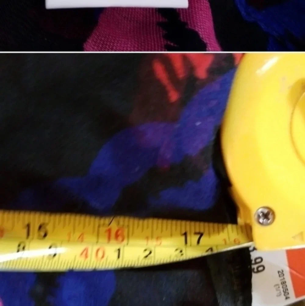 S.WA.K‎ lipstick lips scarf NWOT